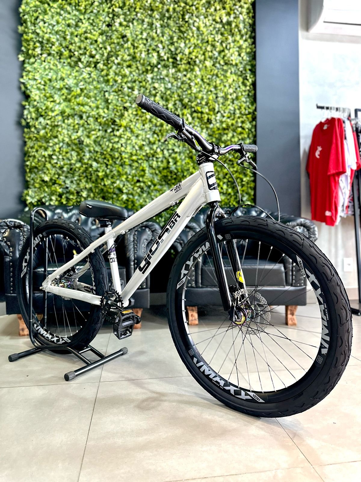 Bike GIOSBR 4TRIX  Aro 26 Freio a Disco